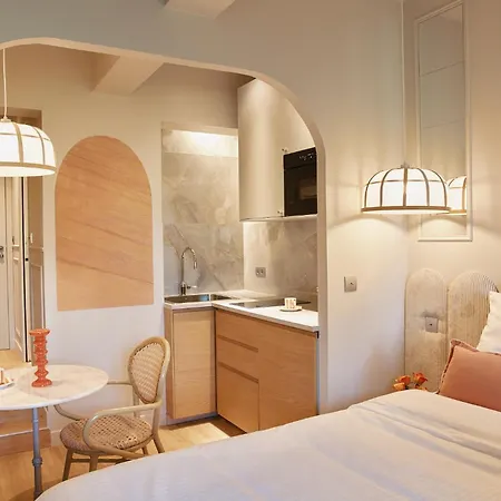 Desnouettes - Duke Housing Apartment *